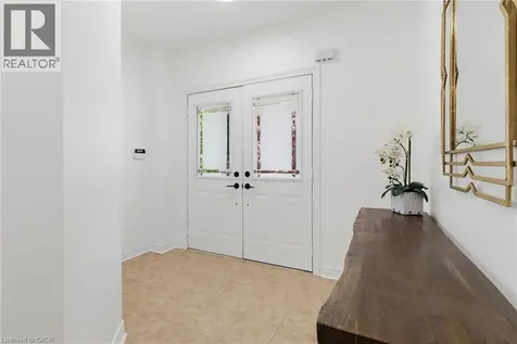 5398 Langford Road Burlington ON L7L 7M6