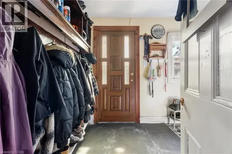 21 Brant Street Stratford ON N5A 3X1