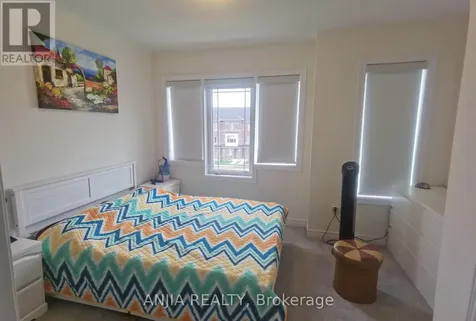 2863 Whites Road Pickering ON L1X 0P3