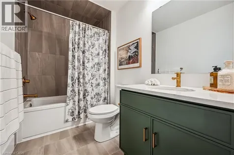 629 Anton Crescent Kitchener ON N2R 0T8