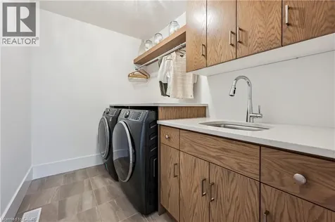 629 Anton Crescent Kitchener ON N2R 0T8