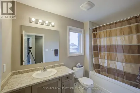 100 Pony Way Kitchener ON N2R 0R8