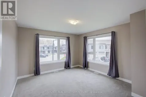100 Pony Way Kitchener ON N2R 0R8