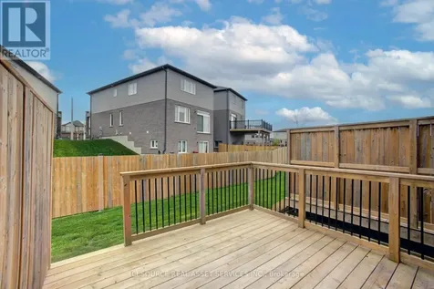 100 Pony Way Kitchener ON N2R 0R8