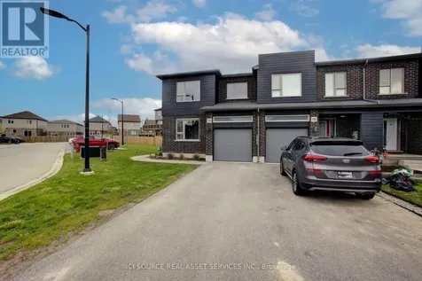 100 Pony Way Kitchener ON N2R 0R8