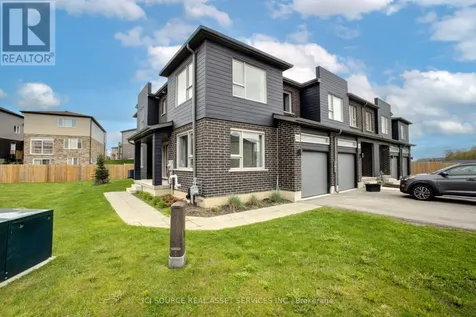 100 Pony Way Kitchener ON N2R 0R8