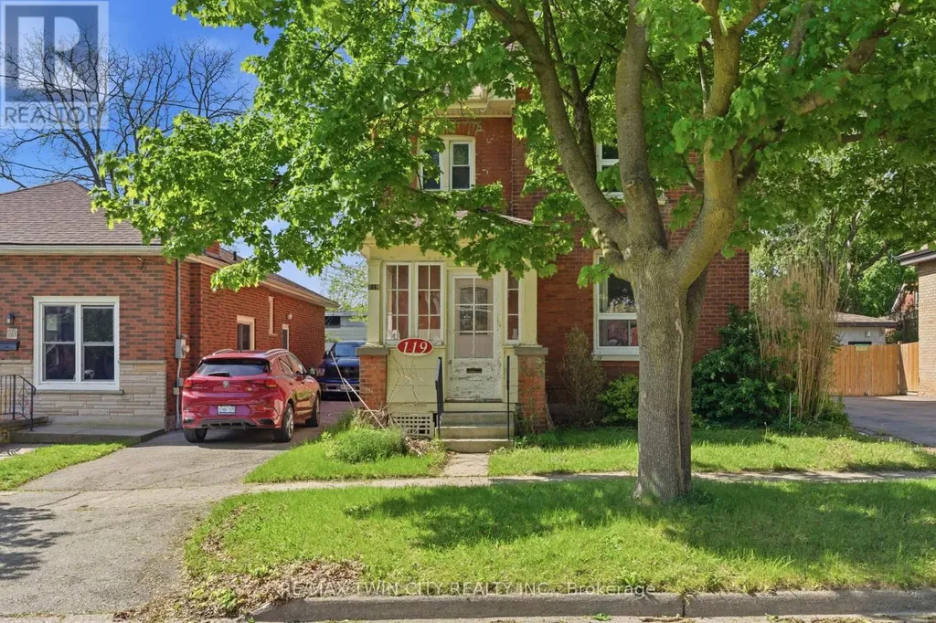 119 East Avenue East Brantford ON N3S 3M1