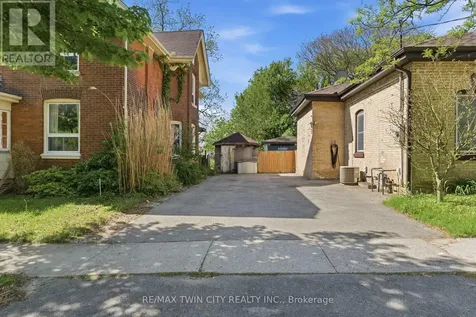 119 East Avenue East Brantford ON N3S 3M1