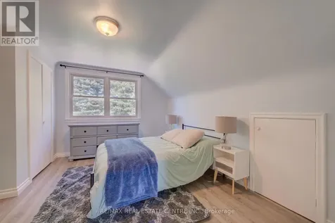 17 Daniel Avenue Kitchener ON N2K 1E8