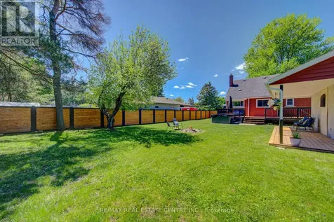 17 Daniel Avenue Kitchener ON N2K 1E8