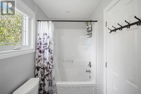 29 Saint John Street Amaranth ON L9W 5Z2