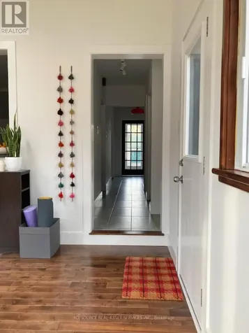306 Clare Street Ottawa ON K1Z 7E6
