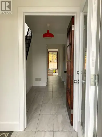 306 Clare Street Ottawa ON K1Z 7E6