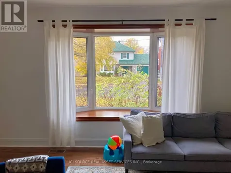 306 Clare Street Ottawa ON K1Z 7E6