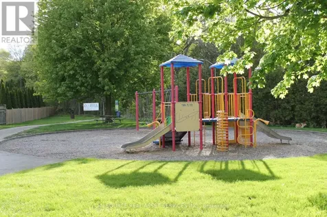 112 Thornhill Crescent Chatham-kent ON N7L 4M3