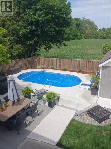 112 Thornhill Crescent Chatham-kent ON N7L 4M3