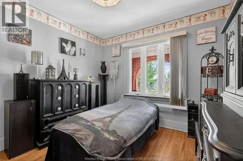 1191 Mckay Avenue Windsor ON N9B 2A8