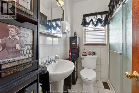 1191 Mckay Avenue Windsor ON N9B 2A8