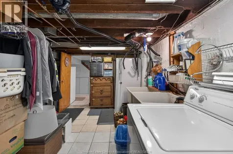 1191 Mckay Avenue Windsor ON N9B 2A8