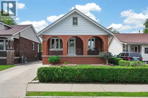 1191 Mckay Avenue Windsor ON N9B 2A8