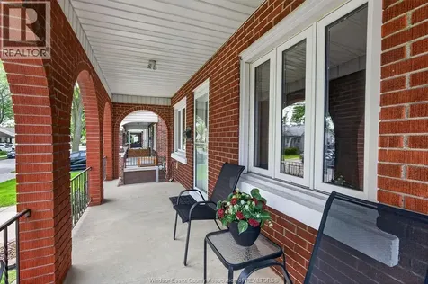 1191 Mckay Avenue Windsor ON N9B 2A8
