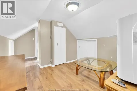 1226 Aubin Windsor ON N8Y 4E5