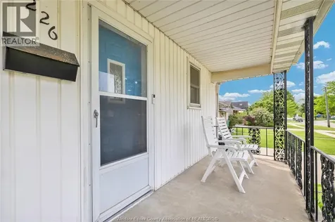 1226 Aubin Windsor ON N8Y 4E5