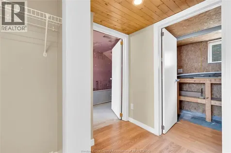 1226 Aubin Windsor ON N8Y 4E5