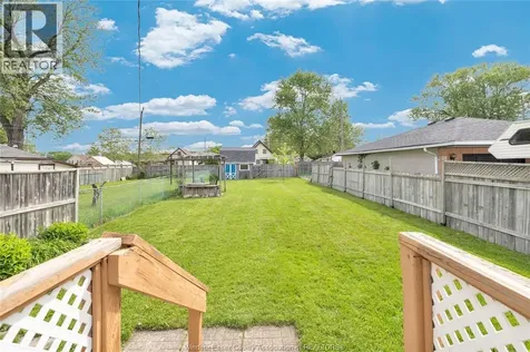 1226 Aubin Windsor ON N8Y 4E5