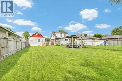1226 Aubin Windsor ON N8Y 4E5
