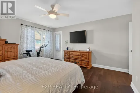 450 Central Park Boulevard Russell ON K4R 0C6