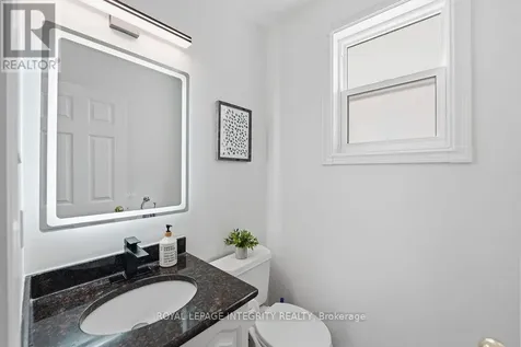 72 Maricona Way Ottawa ON K2T 1H3