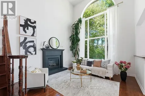 72 Maricona Way Ottawa ON K2T 1H3
