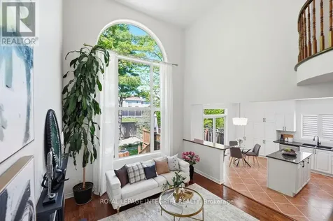 72 Maricona Way Ottawa ON K2T 1H3