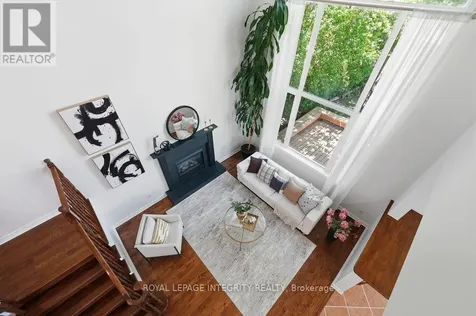 72 Maricona Way Ottawa ON K2T 1H3