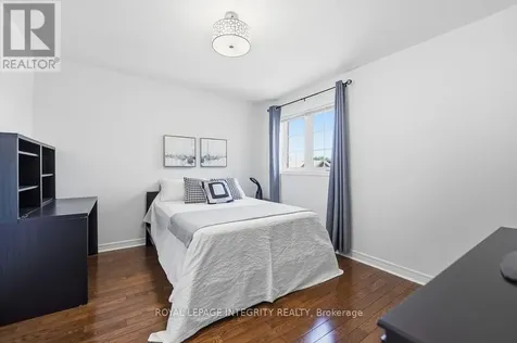 72 Maricona Way Ottawa ON K2T 1H3