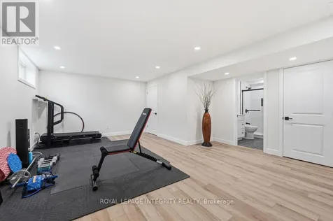 72 Maricona Way Ottawa ON K2T 1H3