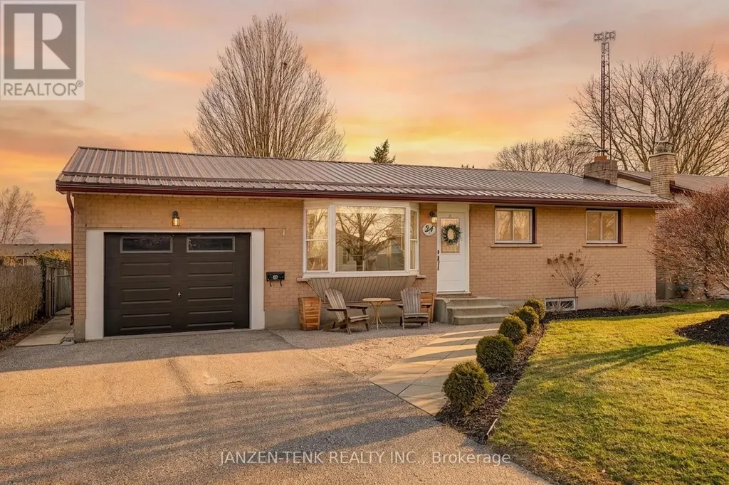 24 Centennial Avenue Aylmer ON N5H 2X2
