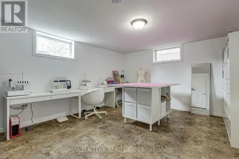 24 Centennial Avenue Aylmer ON N5H 2X2