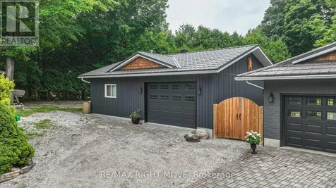 1220 Birchcliffe Crescent Severn ON L3V 0W1