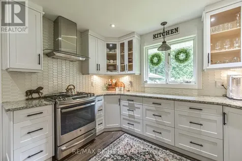 1220 Birchcliffe Crescent Severn ON L3V 0W1