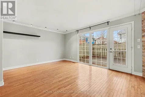 187 Monterey Drive Ottawa ON K2H 7A9