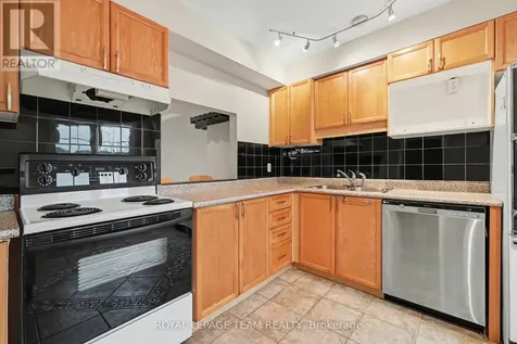 187 Monterey Drive Ottawa ON K2H 7A9