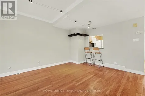 187 Monterey Drive Ottawa ON K2H 7A9