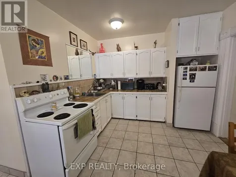 356 Gilmour Street Ottawa ON K2P 0R3