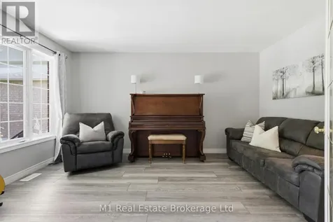 80 Country Club Drive Cambridge ON N1T 1Z8
