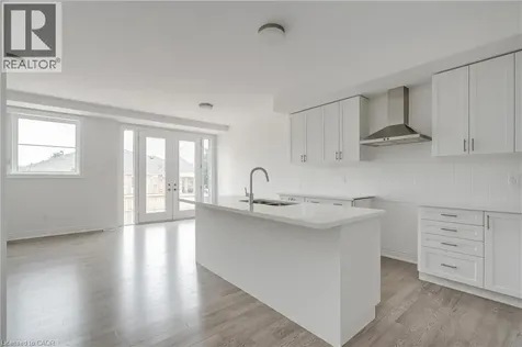2273 Turnberry Road Burlington ON L7M 2B2
