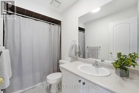 4 Millbury Road Uxbridge ON L9P 1Z9