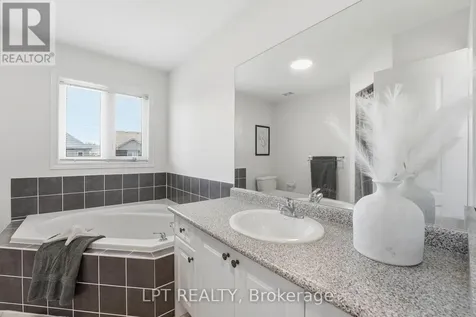 4 Millbury Road Uxbridge ON L9P 1Z9