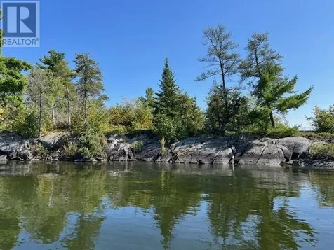 G 734 Rainy Lake Fort Frances ON P9A 3M3
